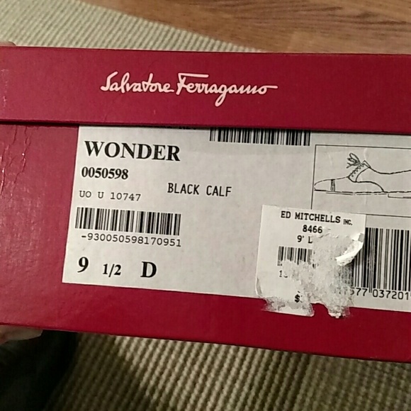 Salvatore Ferragamo Men's Dress Shoes - Picture 3 of 4